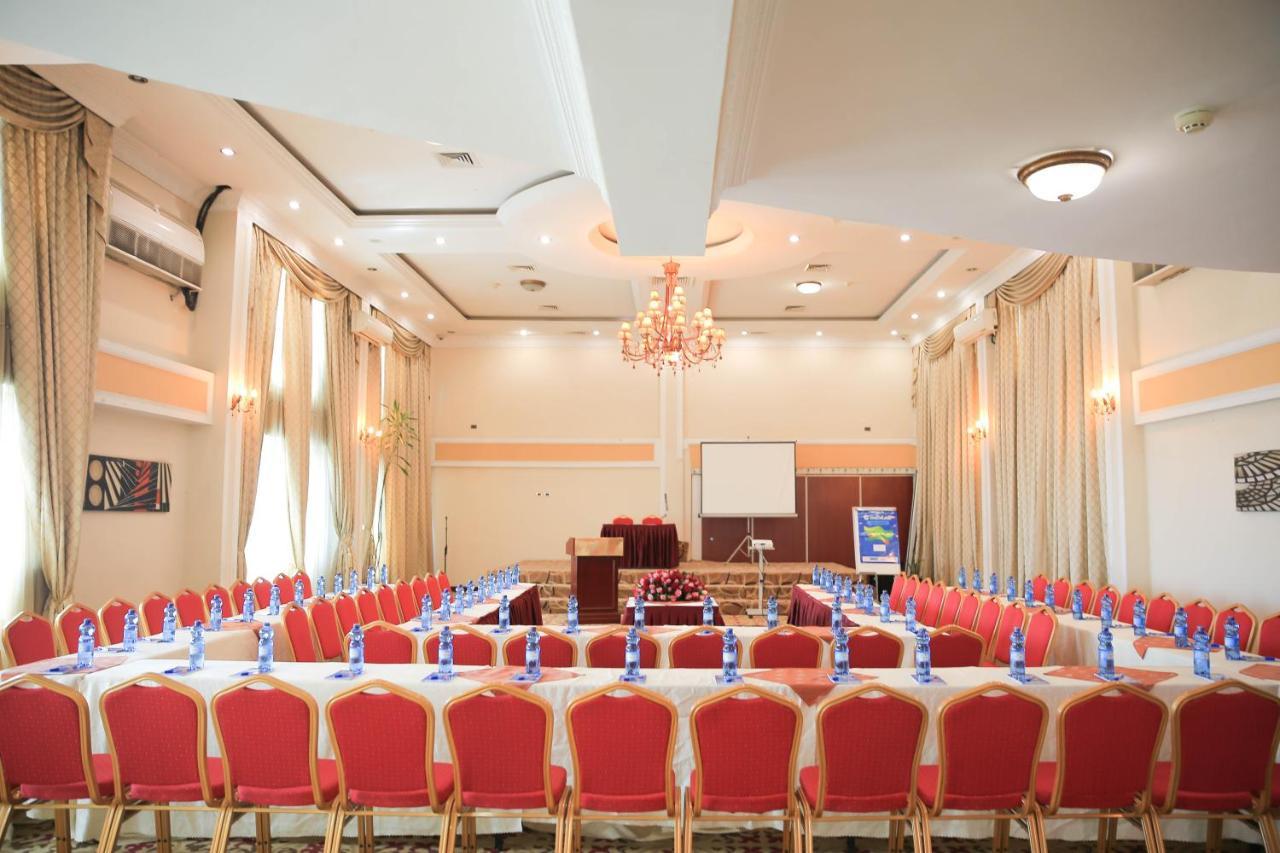Swiss Inn Nexus Hotel Adis Abeba Exterior foto